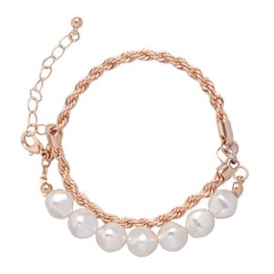 TWISTED CHARM PEARL BRACELET